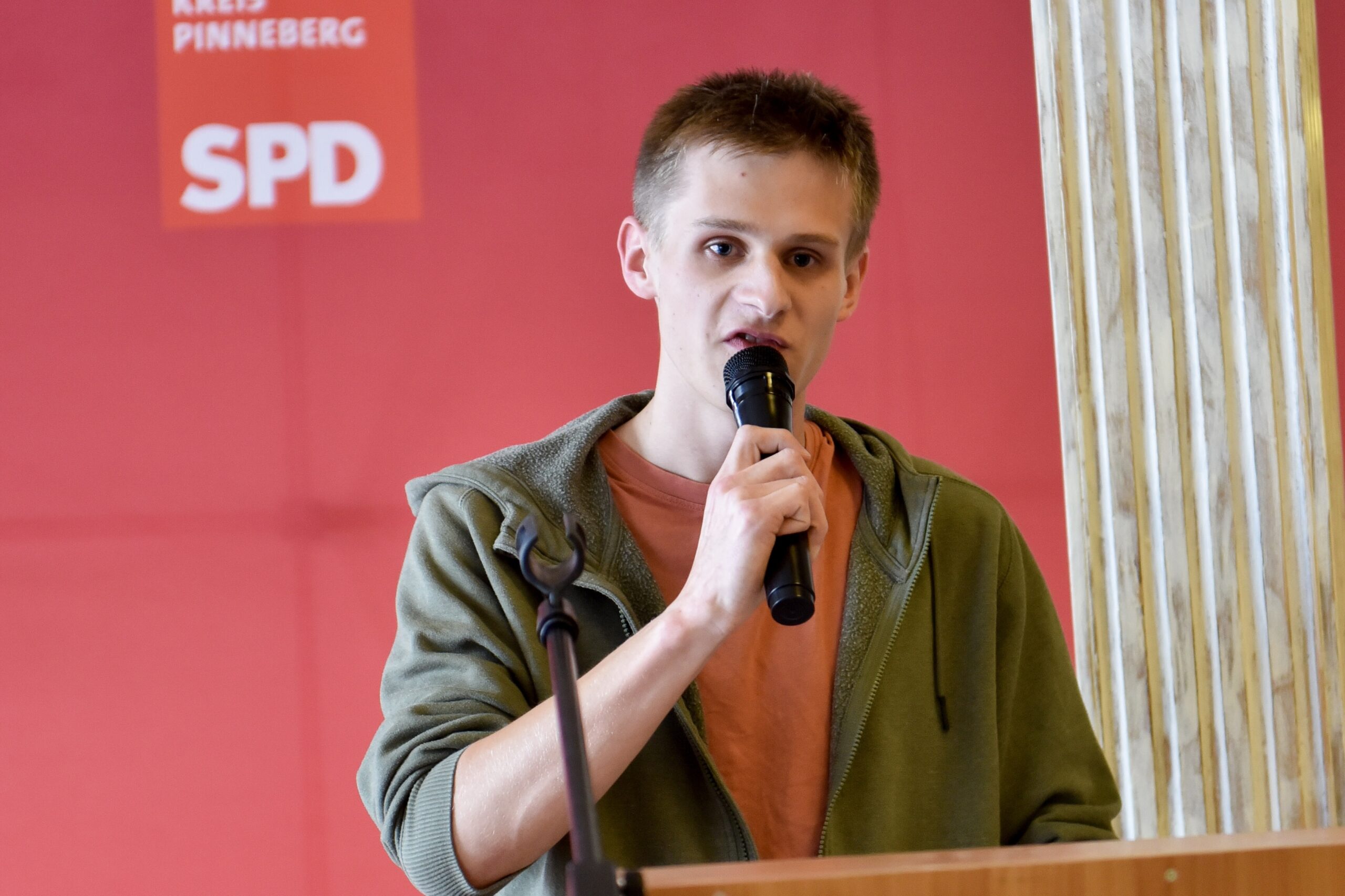 Unser Jüngster fährt in seiner Ausbildung Alsterschiffe – Johann Reese ist jetzt mit 19 Jahren der SPD-Ortsvorsitzende von Quickborn