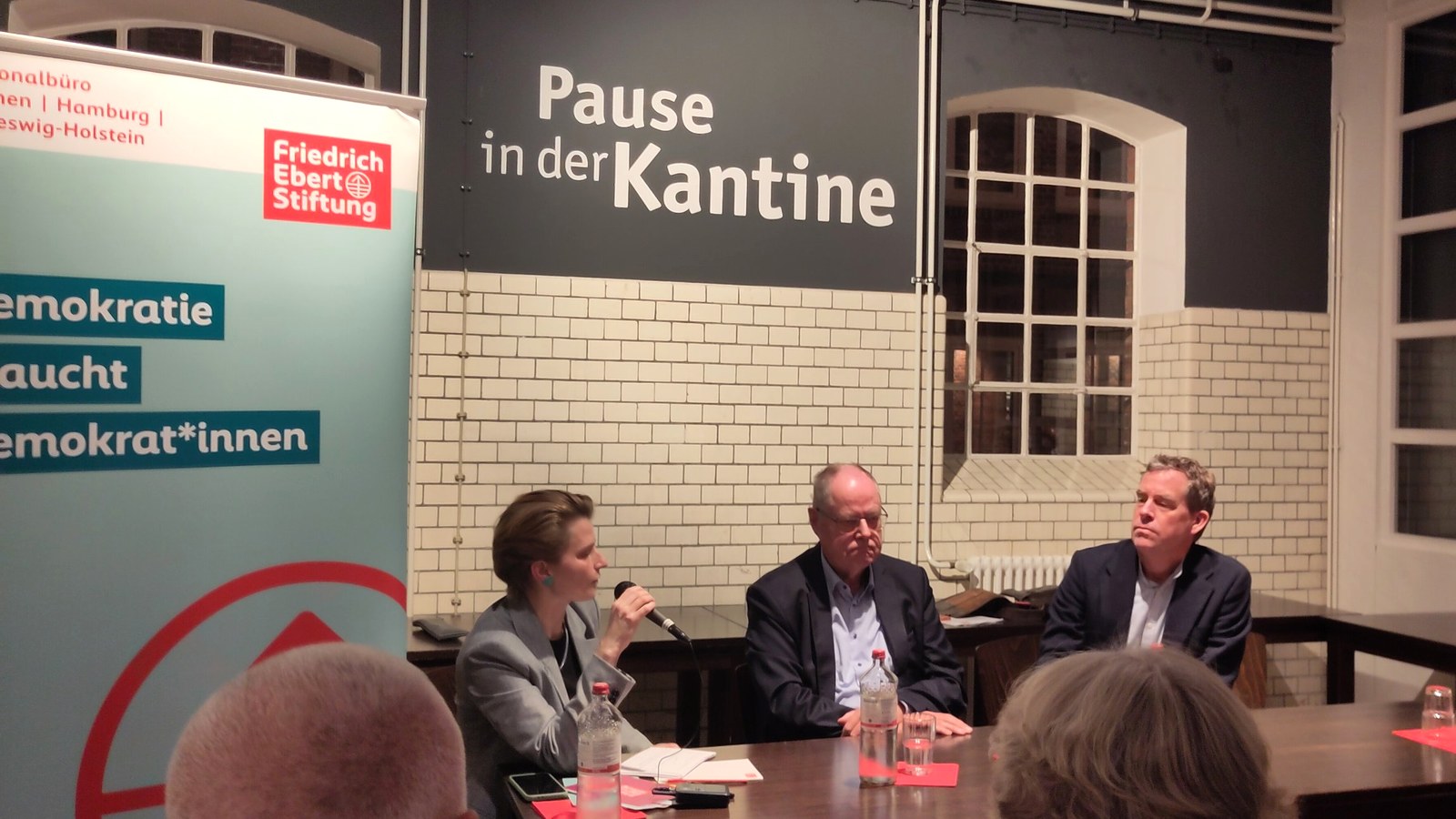 Update nötig? Steinbrück und Kämpfer über Staat und Demokratie